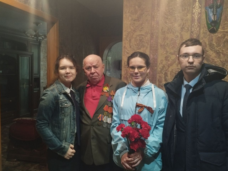 Акция «С заботой о наших ветеранах».